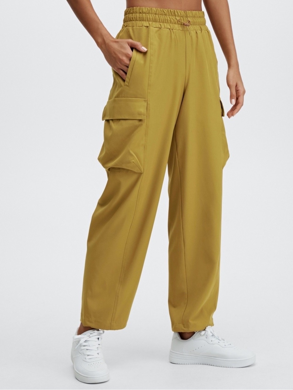 NWOT Fabletics Eleanor High Rise Cargo Track Pants Warm Olive S